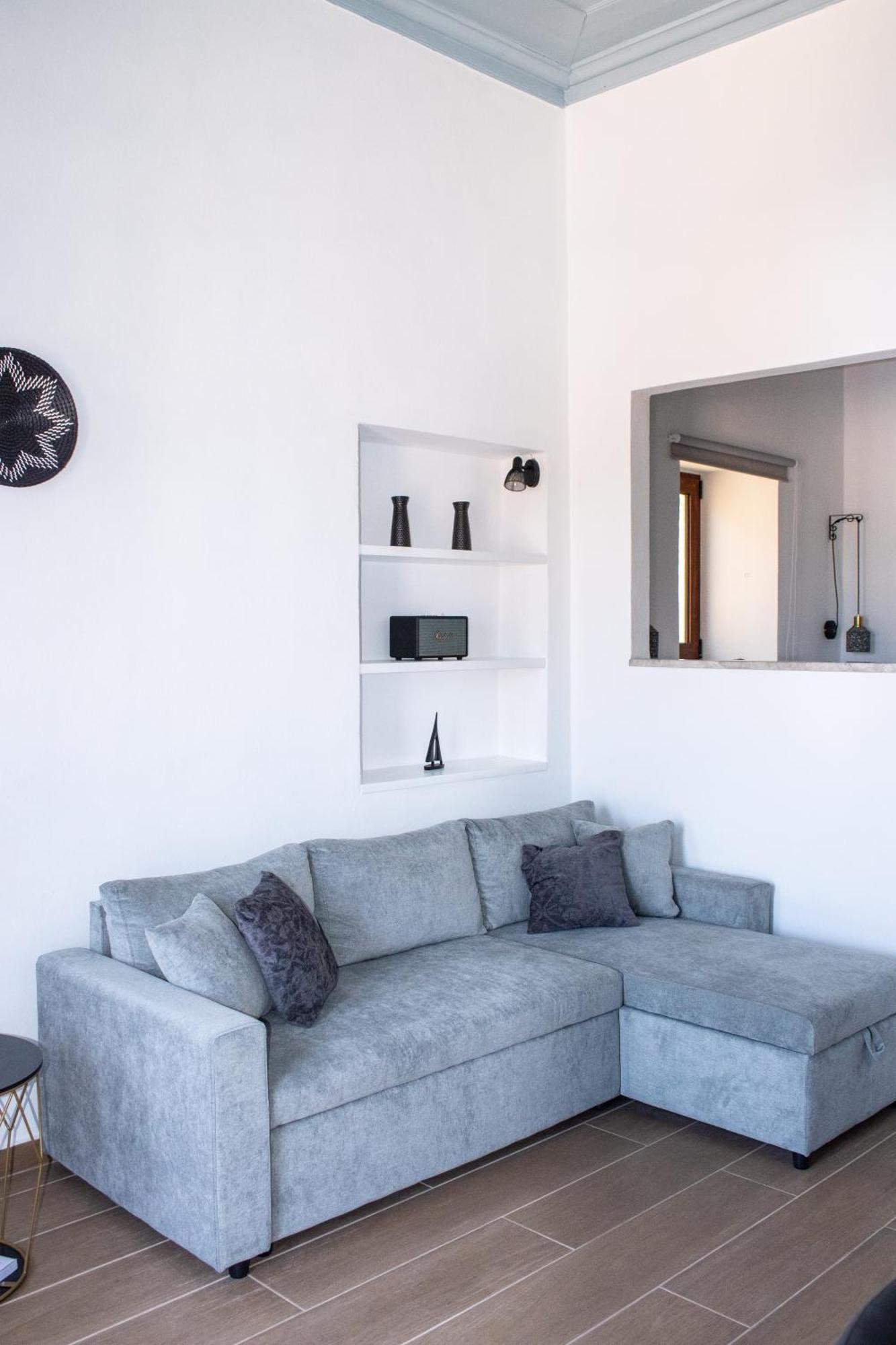 Duchess Harbour View Apartment Сими Екстериор снимка