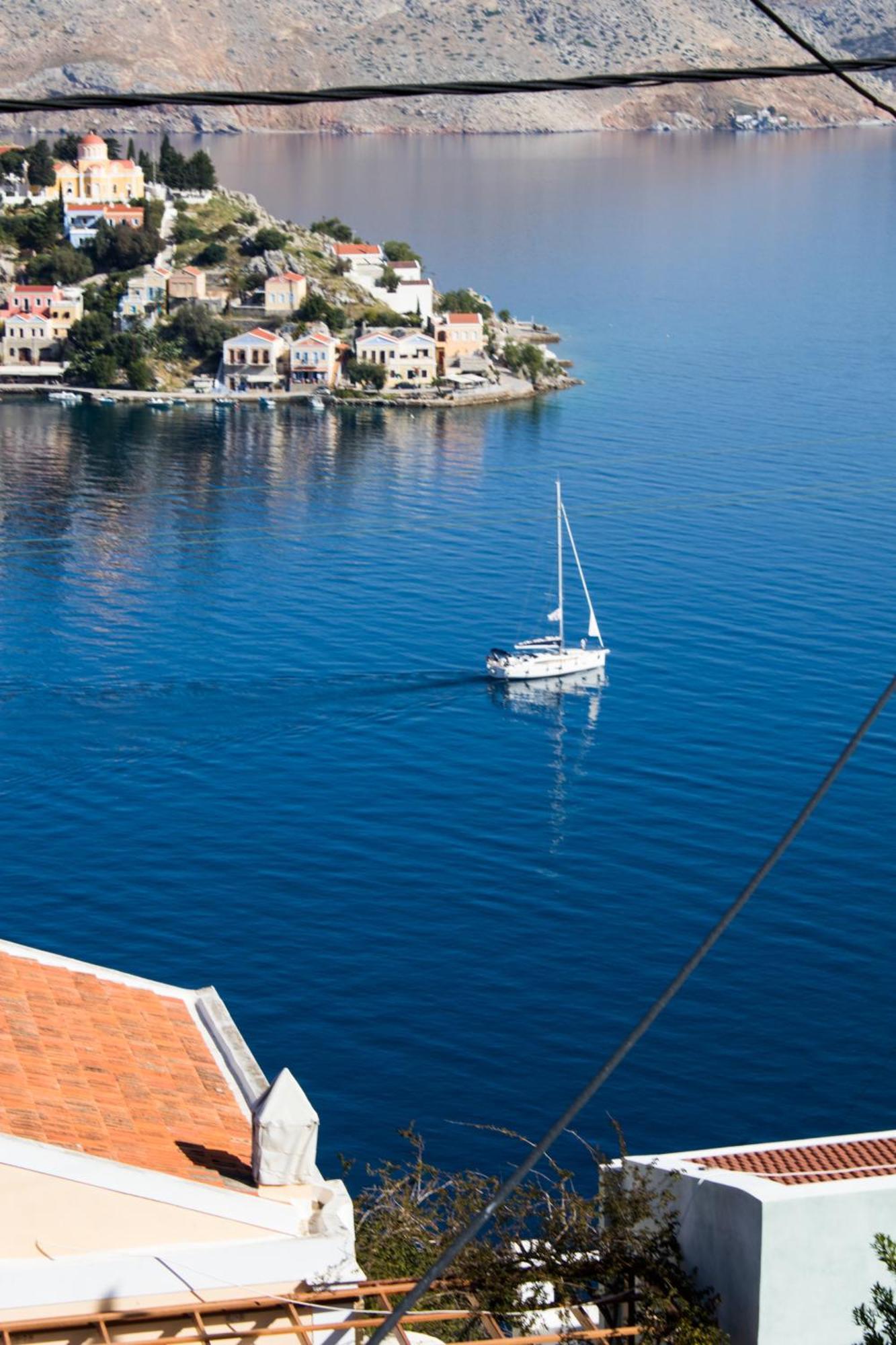 Duchess Harbour View Apartment Сими Екстериор снимка